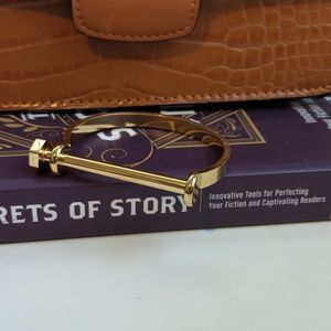 Simply Mahari Jewelry - Women's Gold Tone Shackle Bracelet Simply Mahari Jewelry - Women's Gold Tone Shackle Bracelet